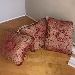 3 Elegant Pillows